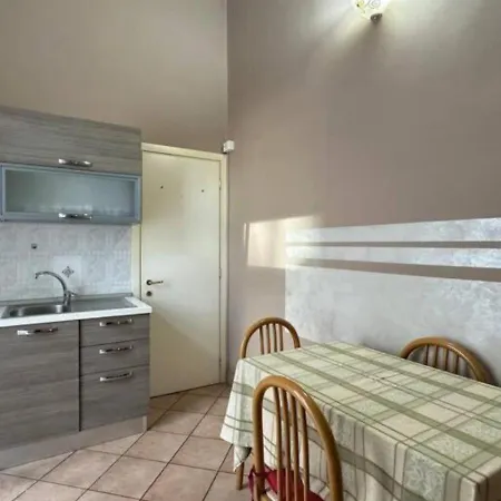 Cream - Bilocale In Via Lamarmora - Wh * سانريمو